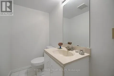 91 Dossetter Way Ottawa ON K1G 4S6
