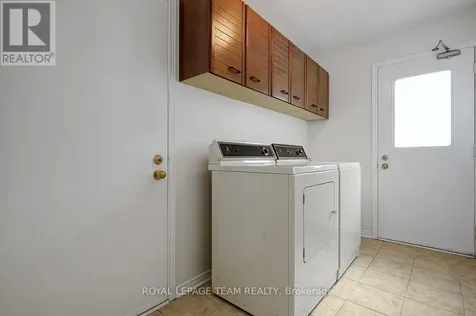 91 Dossetter Way Ottawa ON K1G 4S6