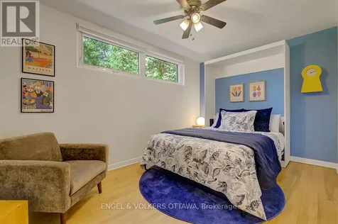 54 Qualicum Street Ottawa ON K2H 7H4