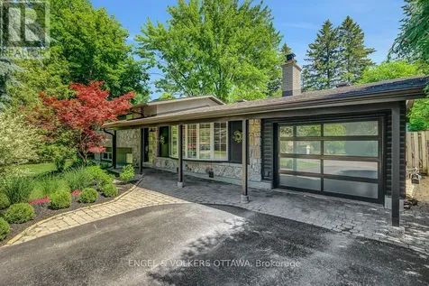 54 Qualicum Street Ottawa ON K2H 7H4