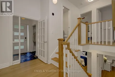 54 Qualicum Street Ottawa ON K2H 7H4