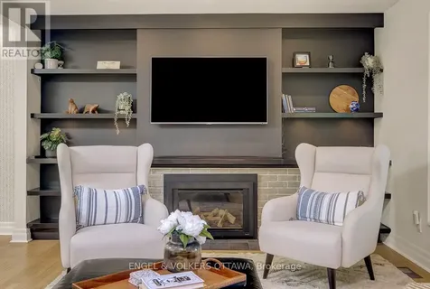 54 Qualicum Street Ottawa ON K2H 7H4