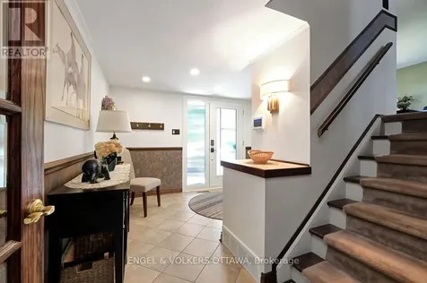 1131 Cameo Drive Ottawa ON K2C 1Y6