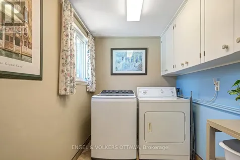 1131 Cameo Drive Ottawa ON K2C 1Y6