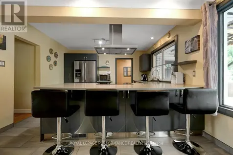 102 Donald Street Ottawa ON K1K 1N2