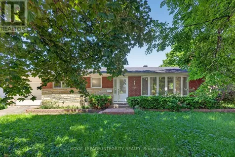 619 Blanchard Crescent Ottawa ON K1V 7B7