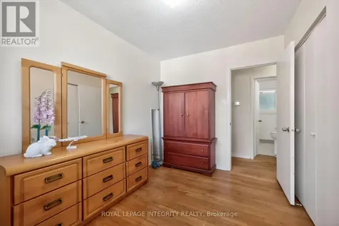 619 Blanchard Crescent Ottawa ON K1V 7B7