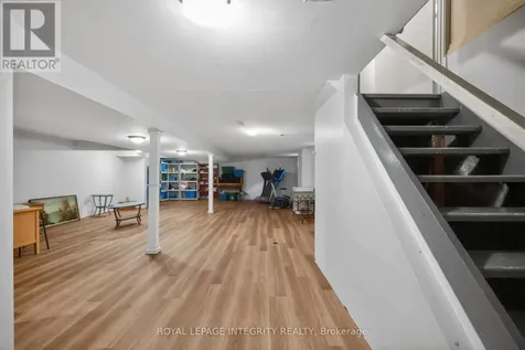 619 Blanchard Crescent Ottawa ON K1V 7B7