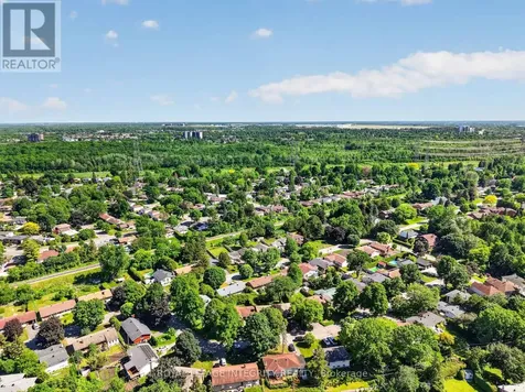 619 Blanchard Crescent Ottawa ON K1V 7B7