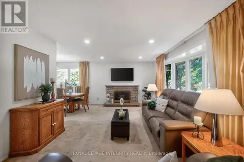 619 Blanchard Crescent Ottawa ON K1V 7B7