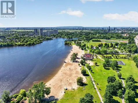 619 Blanchard Crescent Ottawa ON K1V 7B7