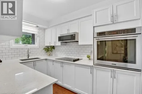 131 Carlyle Drive Kitchener ON N2P 1V9