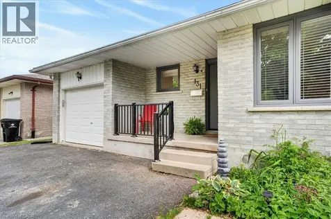 131 Carlyle Drive Kitchener ON N2P 1V9