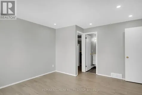 13 Coolspring Crescent Ottawa ON K2E 7M7