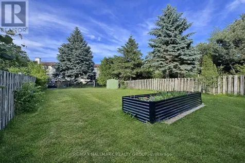 13 Coolspring Crescent Ottawa ON K2E 7M7
