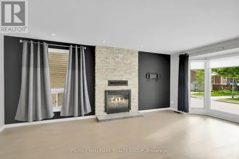 13 Coolspring Crescent Ottawa ON K2E 7M7