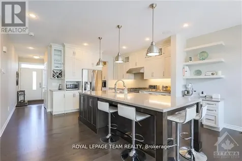 512 Breccia Heights Ottawa ON K2T 0L6