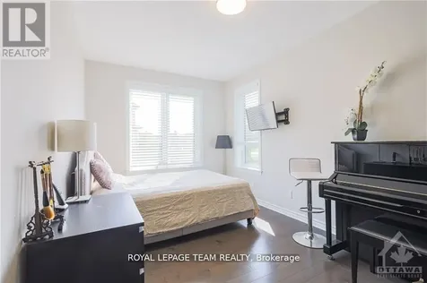 512 Breccia Heights Ottawa ON K2T 0L6