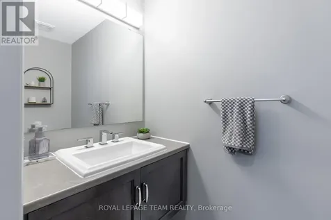 512 Breccia Heights Ottawa ON K2T 0L6