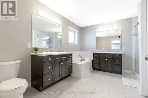 512 Breccia Heights Ottawa ON K2T 0L6
