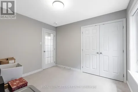 512 Breccia Heights Ottawa ON K2T 0L6