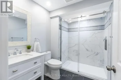 512 Breccia Heights Ottawa ON K2T 0L6