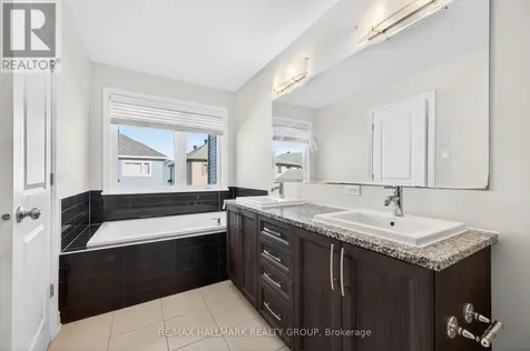 720 Miikana Road Ottawa ON K1X 0H7