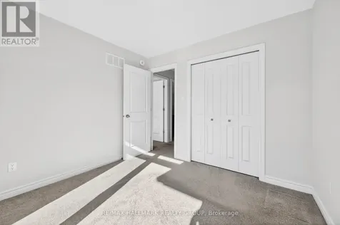 720 Miikana Road Ottawa ON K1X 0H7
