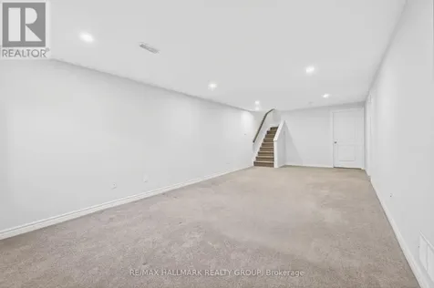 720 Miikana Road Ottawa ON K1X 0H7