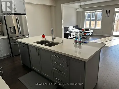 17 Stonehill Avenue Kitchener ON N2R 0N9