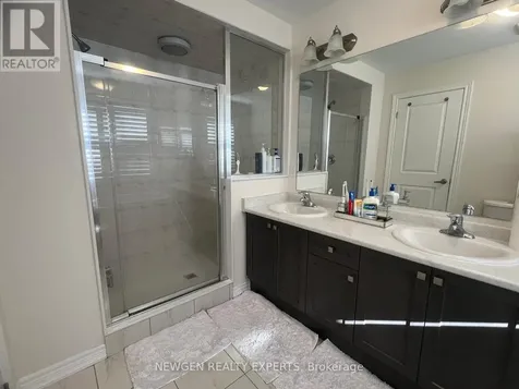 17 Stonehill Avenue Kitchener ON N2R 0N9