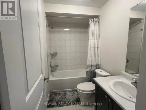 17 Stonehill Avenue Kitchener ON N2R 0N9