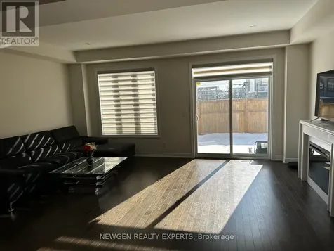 17 Stonehill Avenue Kitchener ON N2R 0N9