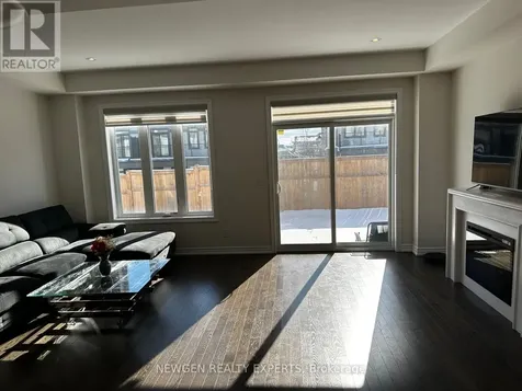 17 Stonehill Avenue Kitchener ON N2R 0N9