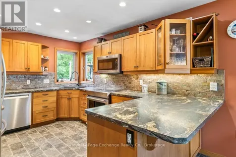 803 Victoria Road Huron-kinloss ON N0G 2R0