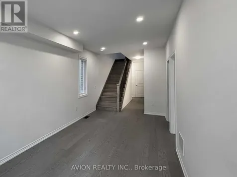 74 Puisaya Drive Richmond Hill ON L4E 1A2