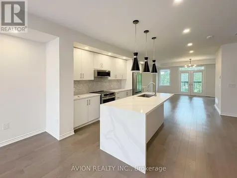 74 Puisaya Drive Richmond Hill ON L4E 1A2