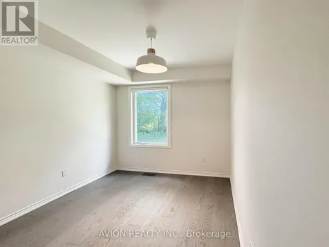 74 Puisaya Drive Richmond Hill ON L4E 1A2
