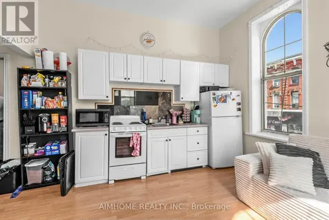 19-21 Brock Street West Uxbridge ON L9P 1P6