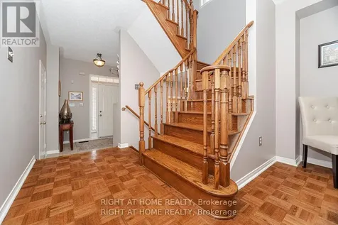 910 Oaktree Crescent Newmarket (summerhill Estates) ON L3X 2Z1