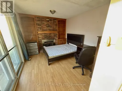 3288 Clearwater Crescent Ottawa ON K1V 7S2