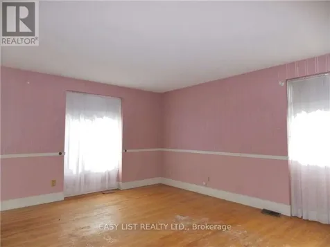 3288 Clearwater Crescent Ottawa ON K1V 7S2