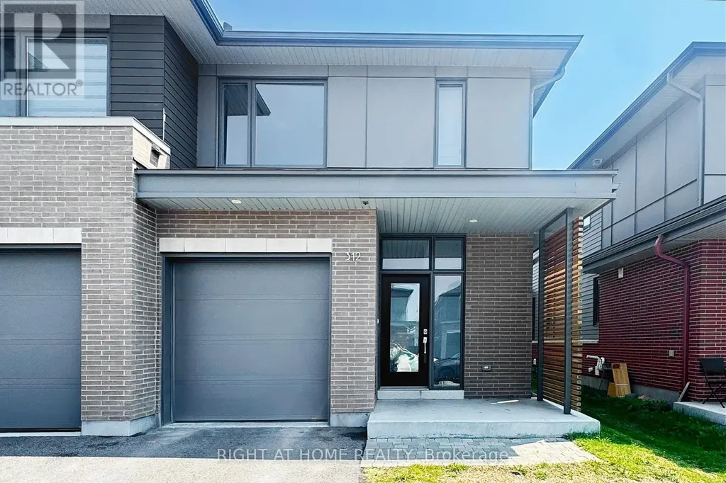 312 Wigwas Street Ottawa ON K1K 5A1