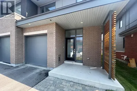 312 Wigwas Street Ottawa ON K1K 5A1