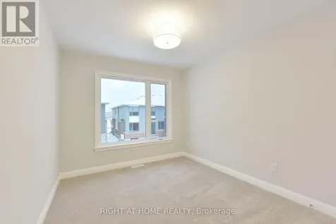 312 Wigwas Street Ottawa ON K1K 5A1