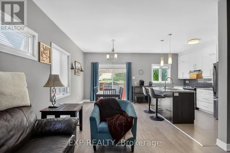 198 St. Malo Place Russell ON K0A 1W0
