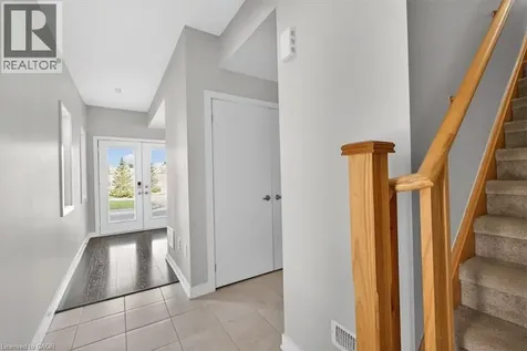590 North Service Road Stoney Creek ON L8E 0K5