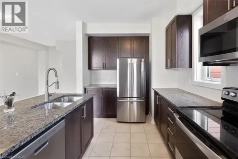 590 North Service Road Stoney Creek ON L8E 0K5