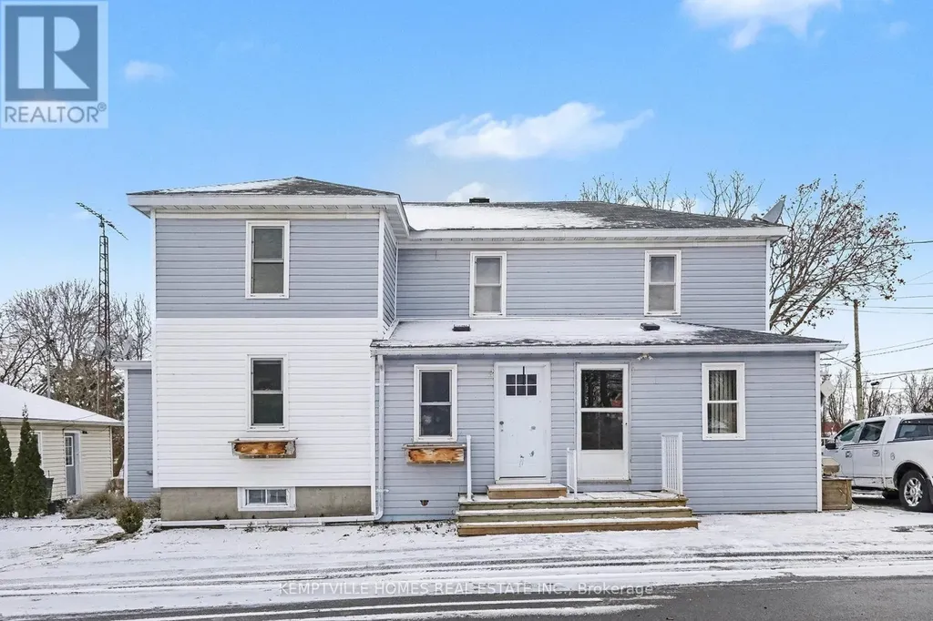 2-803 St Lawrence Street Prescott ON K0E 1T0