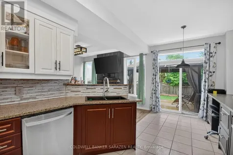 3 Castle Glen Crescent Ottawa ON K2L 4G9